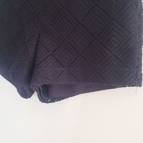✨2FOR15$✨ Dynamite Lacy Criss-Cross Design Black Shorts - Picture 6 of 9
